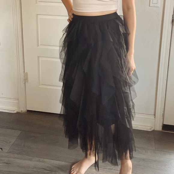 PRINTED ASYMMETRICAL MESH MIDI SKIRT